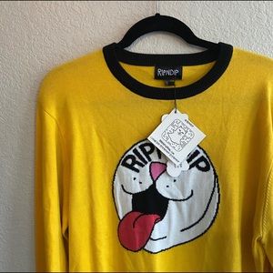 LOOKING 4 THIS ❤️❤️❤️❤️